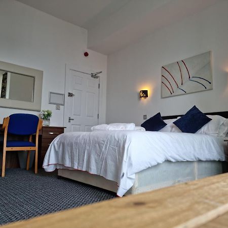 The Queen Vic Hotel Sunderland  Luaran gambar