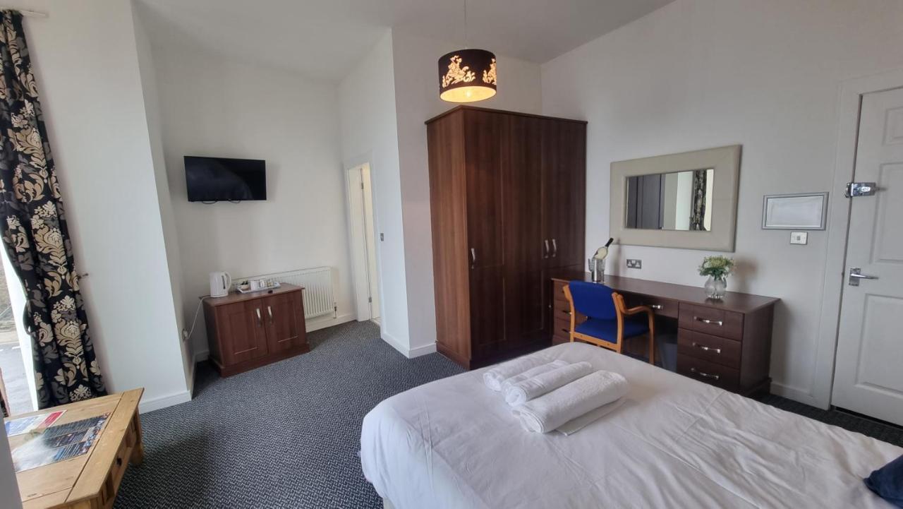 The Queen Vic Hotel Sunderland  Luaran gambar